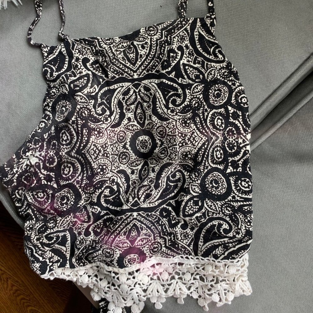 Abercrombie & Fitch Patterned Lace Detail Top